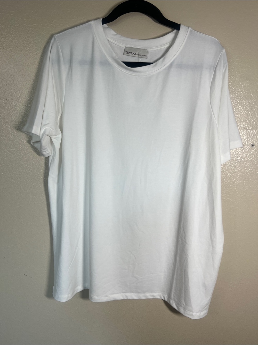 Zenana Outfitters Men's White Crewneck Short Sleeve Tee
